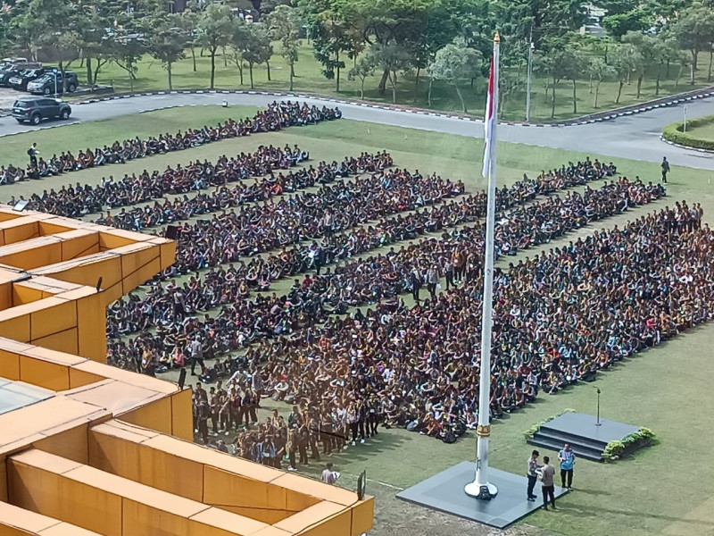 Ribuan Pendaftar Ikuti Seleksi Capol di Mapolda Riau