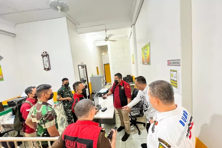 Eks Gubernur Riau Diduga Terima Dana Rp15 Miliar dari SPRH Terkait PAW Adik Eks Bupati Rohil