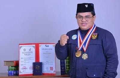 Doa Tahajud, Jualan Roti, dan Jalan Menuju Mimpi: Ja’far Hasibuan Dapat Beasiswa Kapolri Usai Lulus S2 Kesehatan Masyarakat USU