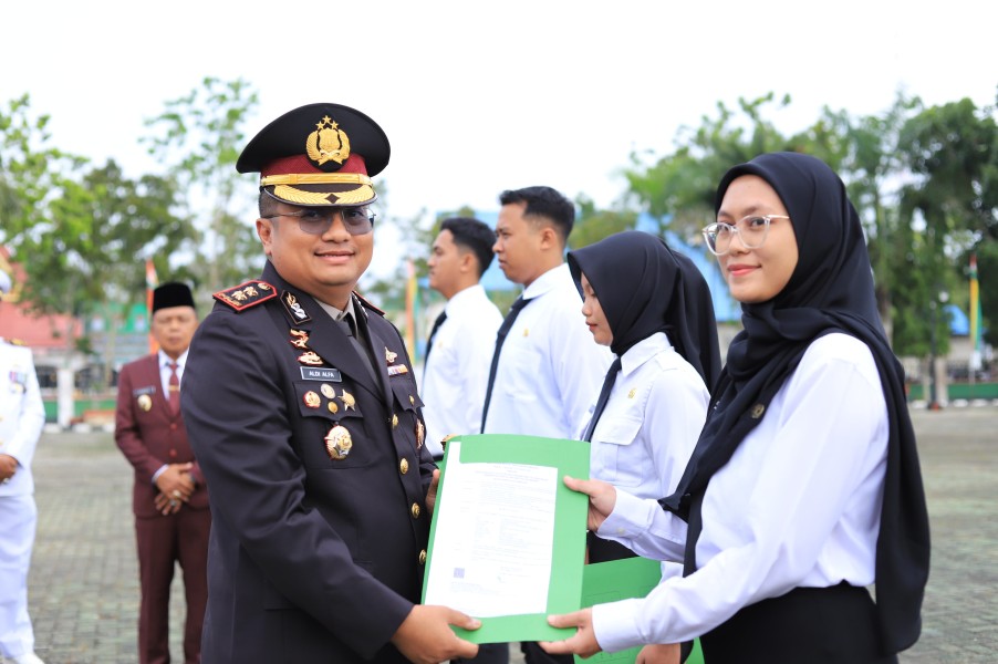 Kapolres Hadiri Upacara Peringati Hari Lahir Pancasila & Penyerahan SK CPNS Di Kantor Bupati Meranti